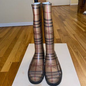 Burberry Rainboots